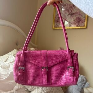 Near perfect vintage BCBG shoulder bag